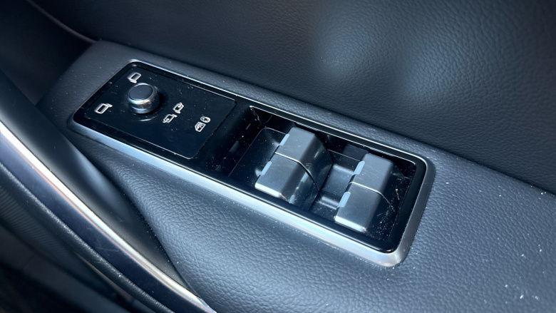 Jaguar F-Pace 2.0 P250 R-Dynamic Black 5dr Auto AWD Petrol Estate